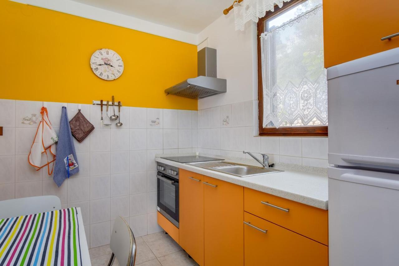 Apartments Villa Julija Mali Lošinj Exterior foto